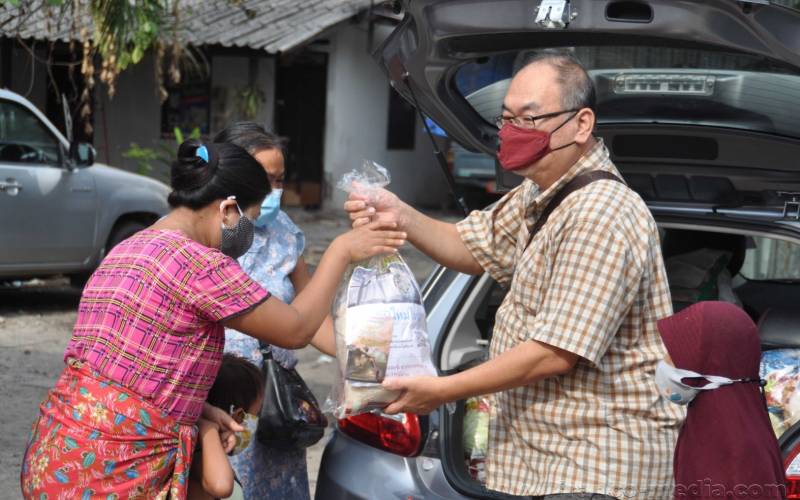 Food Donation Calvary Chapel Patong Phuket (11)