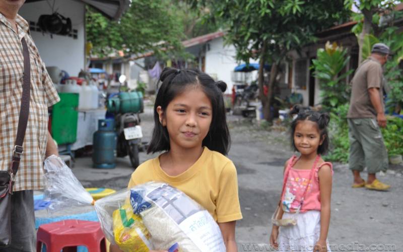 Food Donation Calvary Chapel Patong Phuket (6)